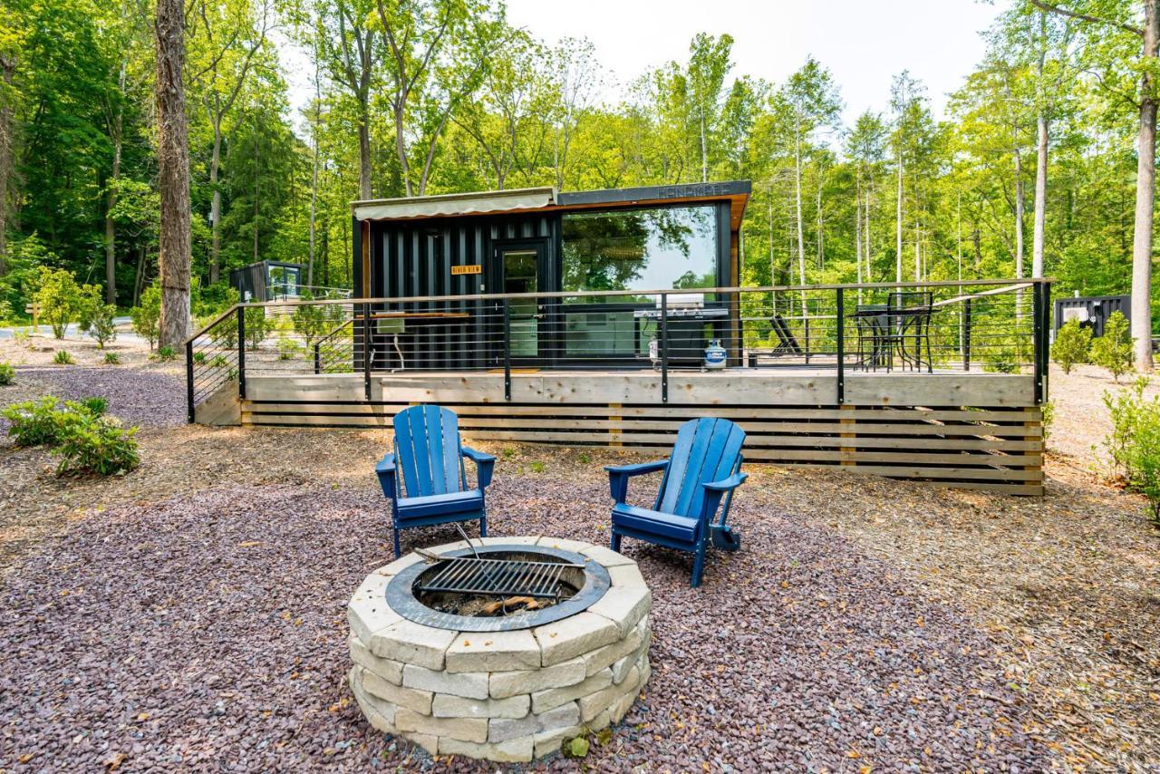 Riverside Tiny Cabin W Hot Tub, Fire Pit, & Kayaks Rileyville Екстер'єр фото