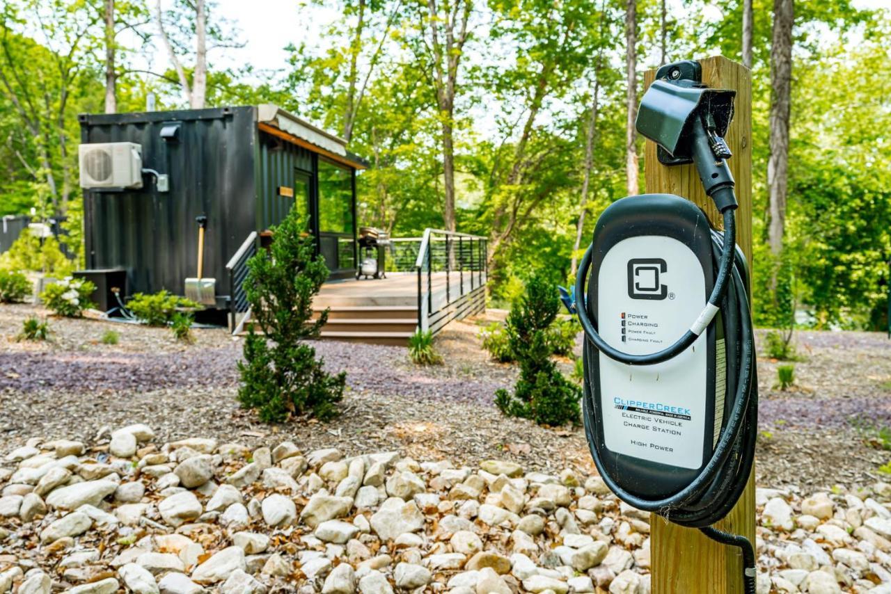 Riverside Tiny Cabin W Hot Tub, Fire Pit, & Kayaks Rileyville Екстер'єр фото
