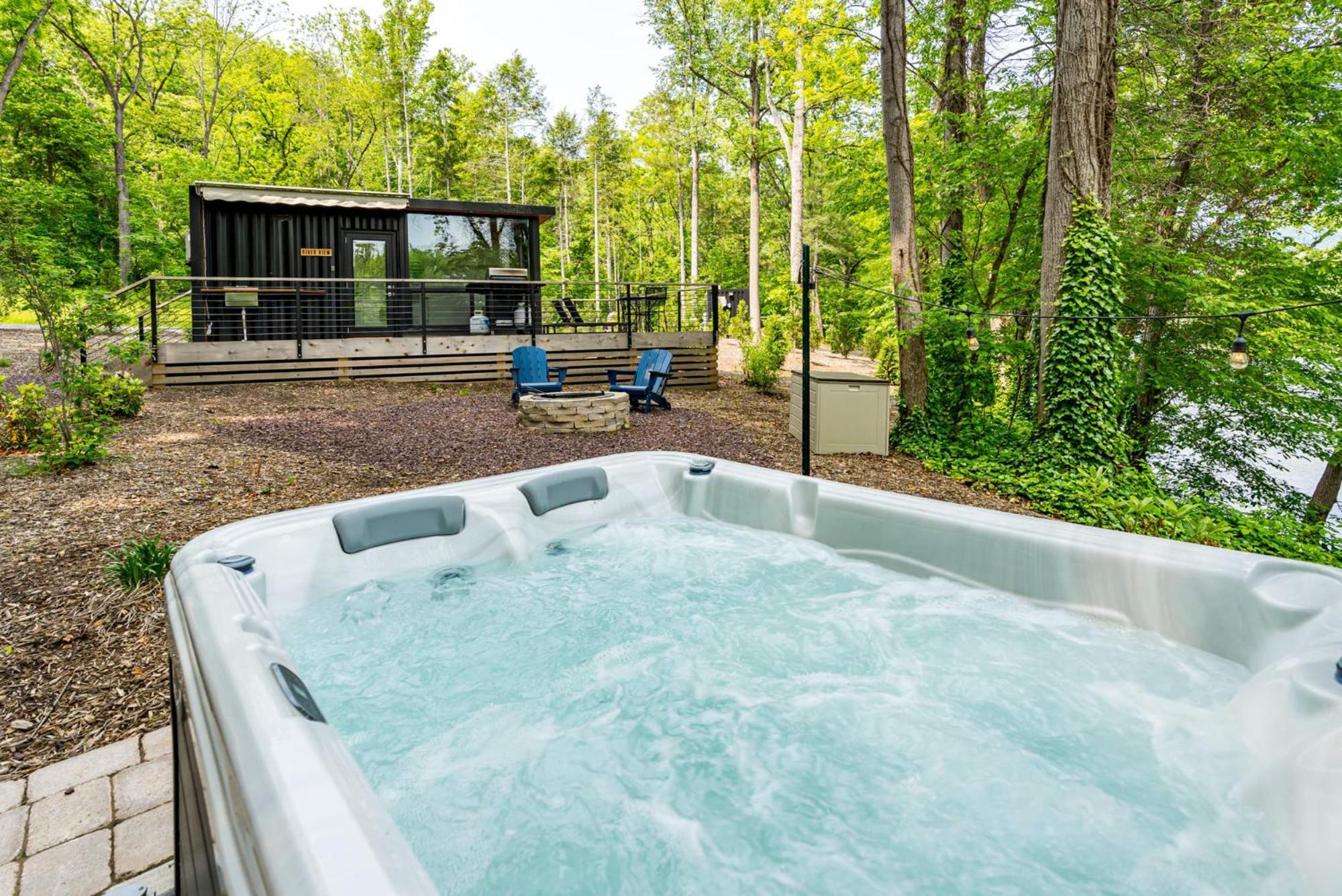 Riverside Tiny Cabin W Hot Tub, Fire Pit, & Kayaks Rileyville Екстер'єр фото